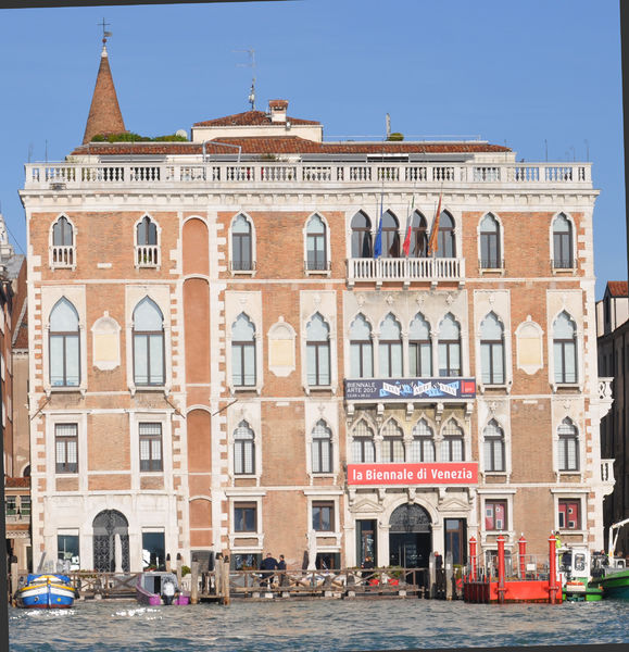 Immagine:Palazzo Giustinian.jpg