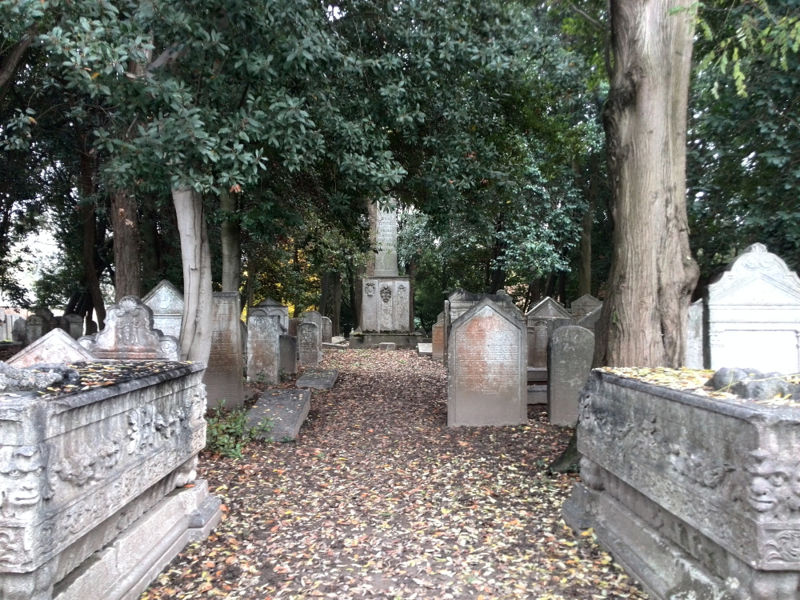 Immagine:Antico cimitero ebraico - 03 .jpg