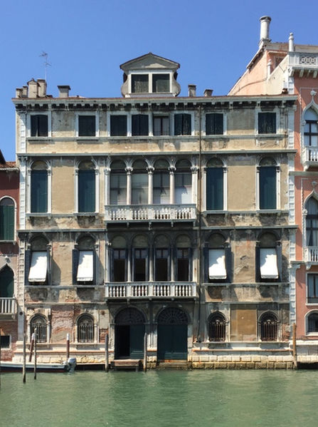 Immagine:Palazzo Tiepolo.jpg