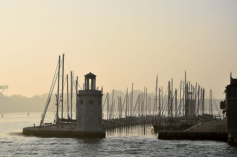 Immagine:Barche a vela Isola di S.Giorgio Maggiore - Venezia.jpg