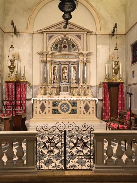 Immagine:Altare Chiesa San Giovanni Battista.jpg