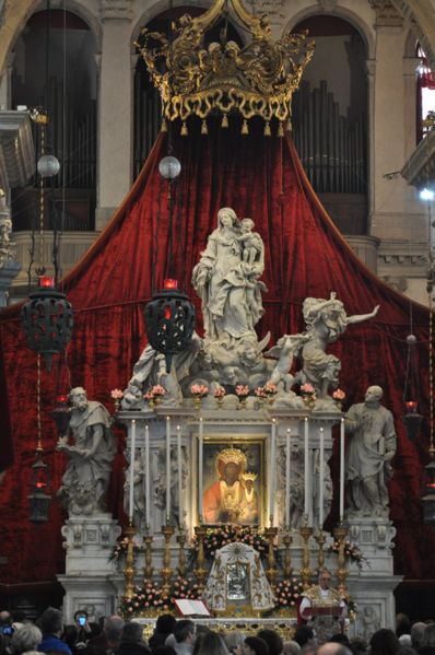 Immagine:Salute - Altare maggiore.jpg